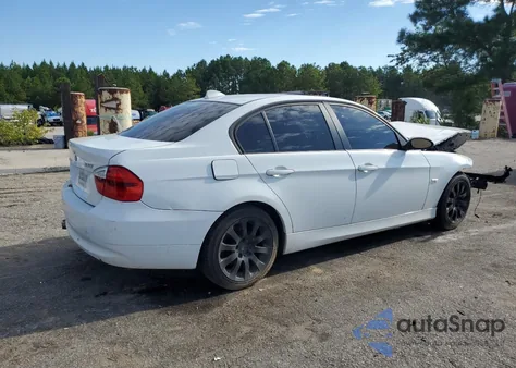 2006 BMW 325 I z USA, uszkodzony, nr VIN WBAVB13586KX45781